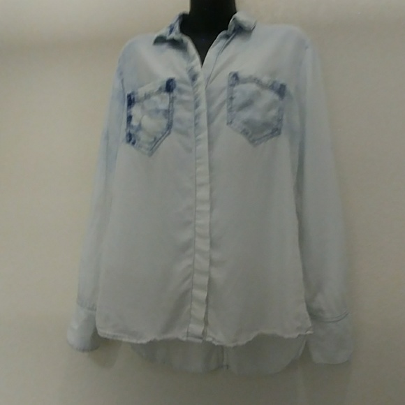 Thread & Supply Acid Wash Chambray Shirt - Picture 4 of 8